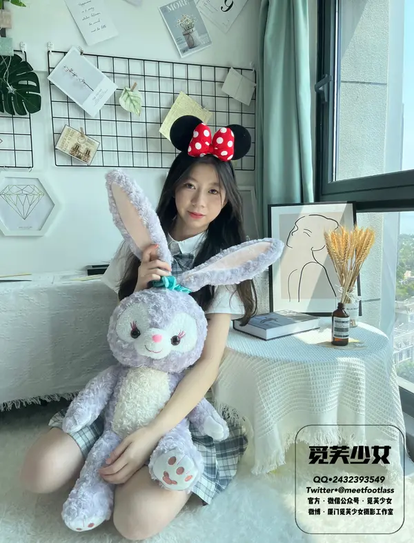 [觅芙少女]NO.003 风中摇曳的JK制服与18岁的青春一起绽放 - 觅芙少女